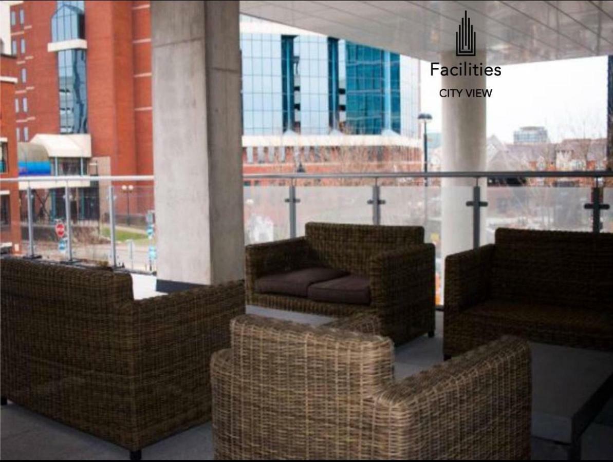 Studio Apartments Free Street Parking Subject To Availability Manchester Exteriör bild